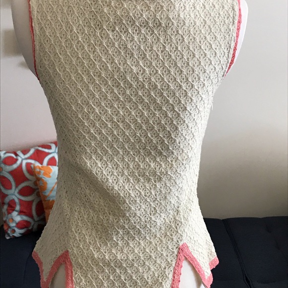 NWT Cream and Pink Top Size S - Picture 5 of 6